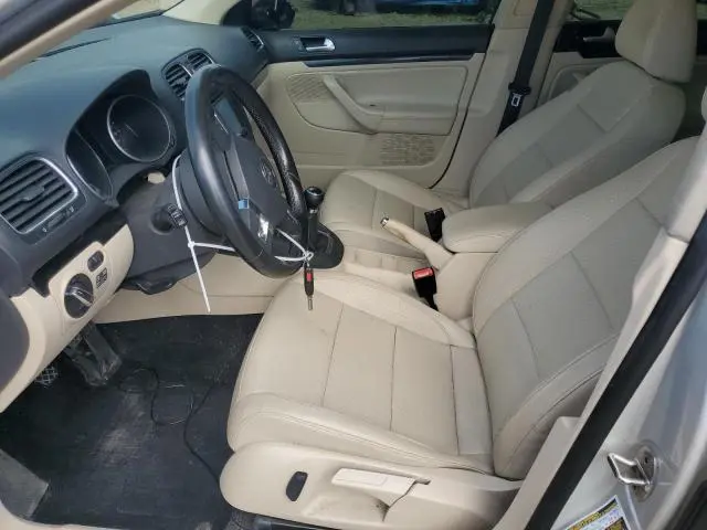 2011 VOLKSWAGEN JETTA TDI  