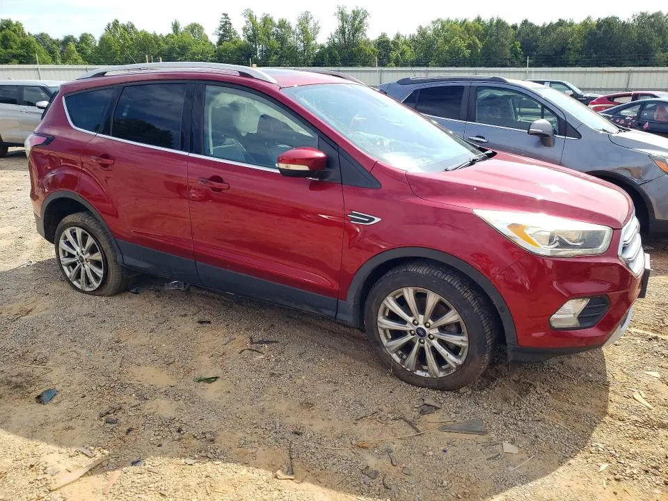 2017 FORD ESCAPE TITANIUM  