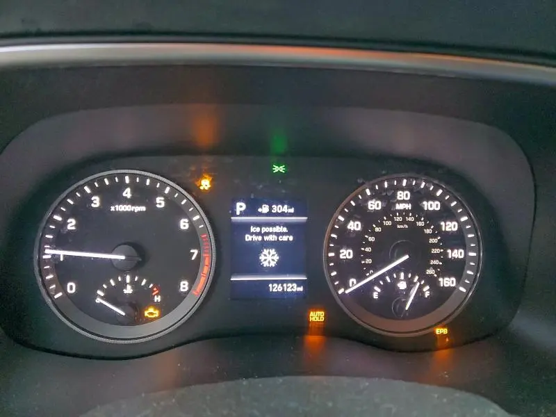 2019 HYUNDAI TUCSON SE  