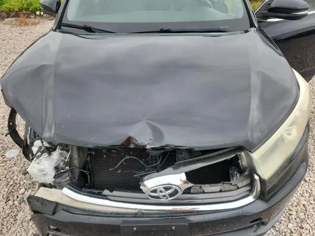2016 TOYOTA HIGHLANDER XLE  