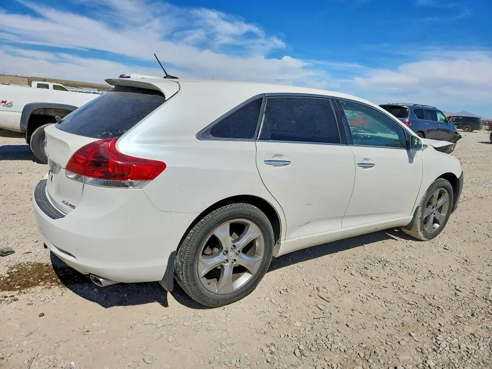 2015 TOYOTA VENZA XLE  