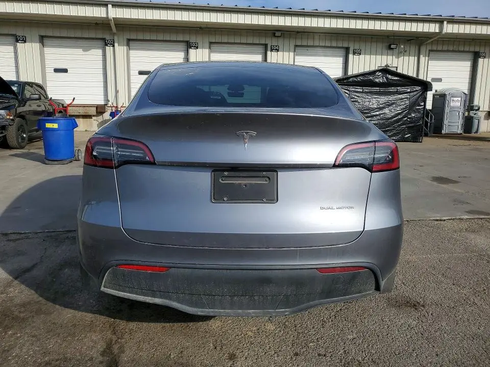 2024 TESLA MODEL Y   