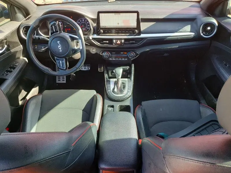 2023 KIA FORTE GT  