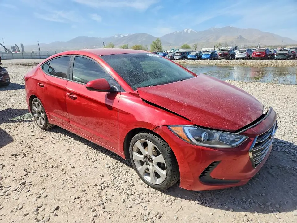 2017 HYUNDAI ELANTRA SE  