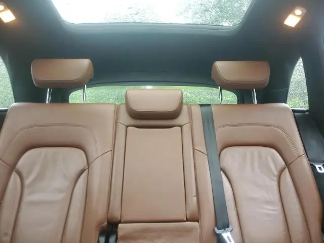 2010 AUDI Q5 PREMIUM PLUS  