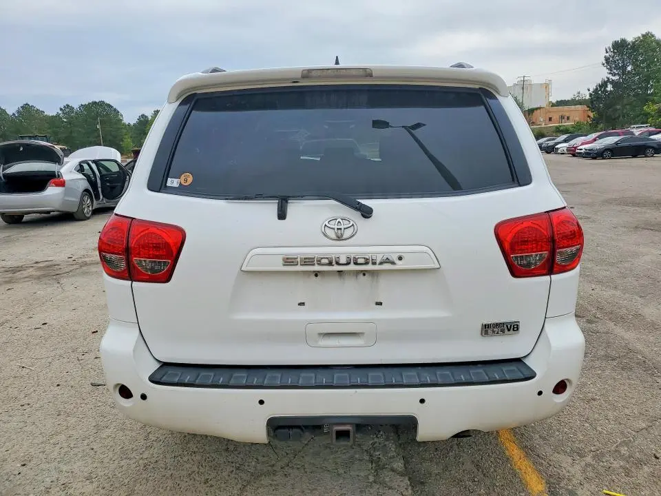 2014 TOYOTA SEQUOIA SR5  