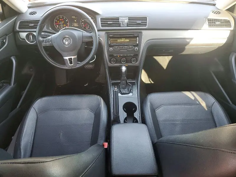 2015 VOLKSWAGEN PASSAT S  