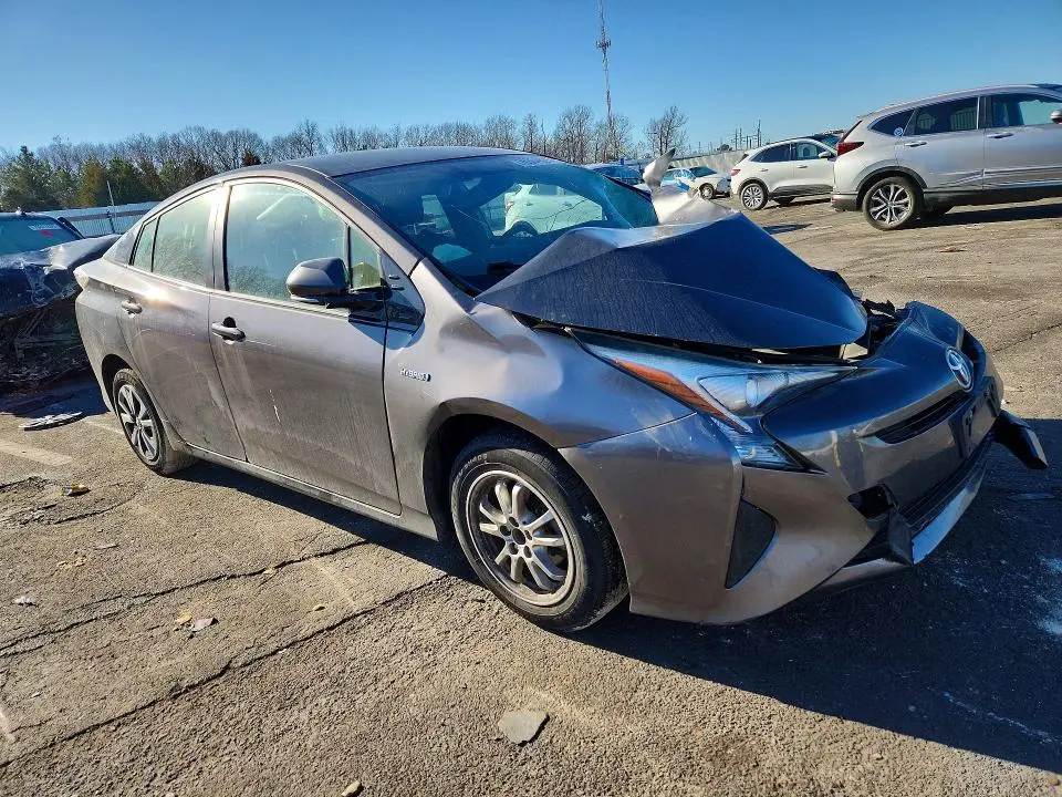 2016 TOYOTA PRIUS   