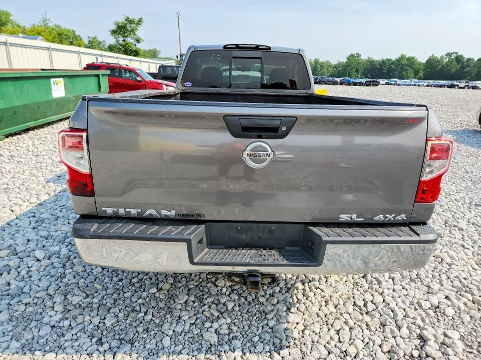 2017 NISSAN TITAN SV  