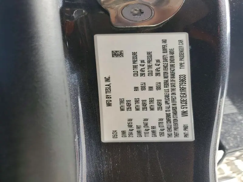 2024 TESLA MODEL 3   
