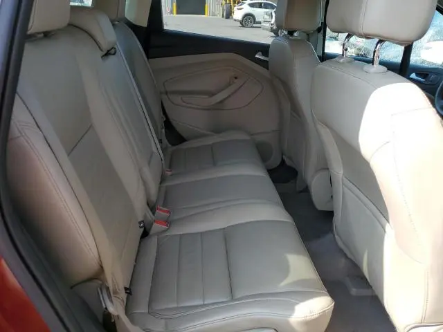 2016 FORD ESCAPE SE  