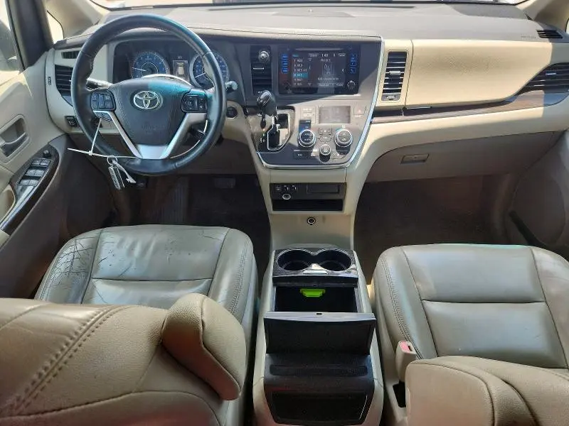 2016 TOYOTA SIENNA XLE 8-PASSENGER  