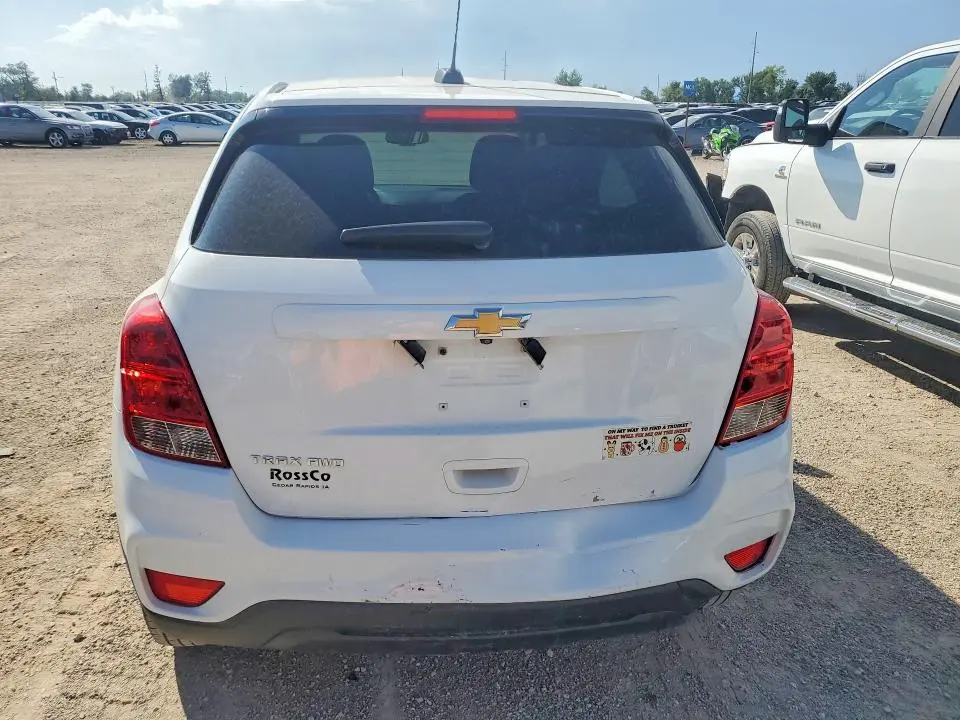2021 CHEVROLET TRAX LS  