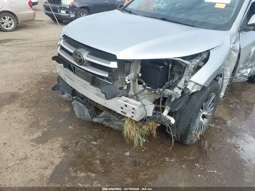 2018 TOYOTA HIGHLANDER LE PLUS