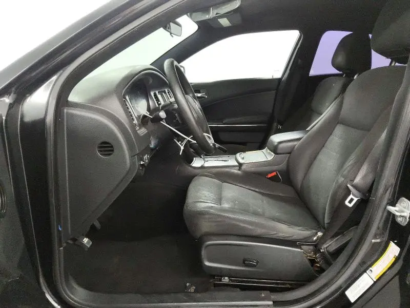 2013 DODGE CHARGER SE  