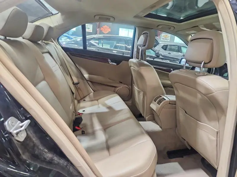 2011 MERCEDES-BENZ C 300 4MATIC  
