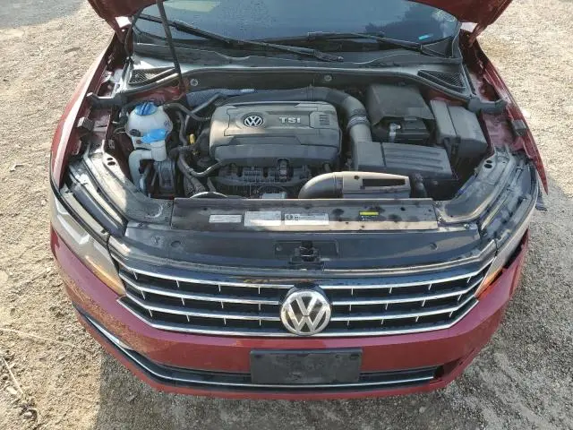 2017 VOLKSWAGEN PASSAT SE  