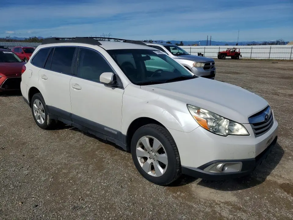 2011 SUBARU OUTBACK 2.5I PREMIUM  