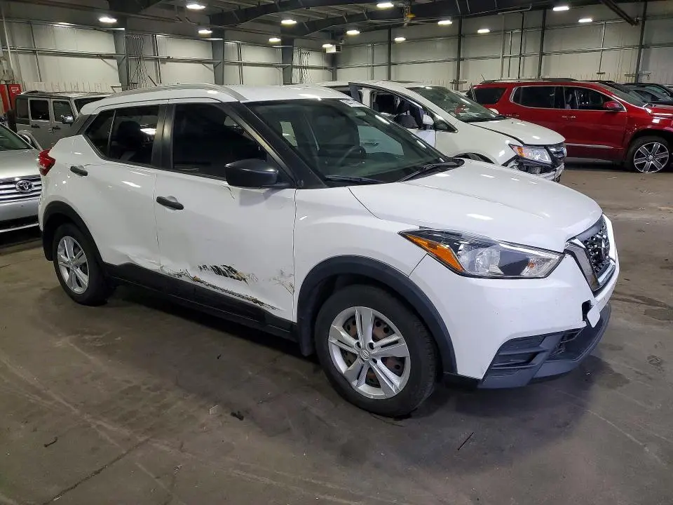 2019 NISSAN KICKS S  