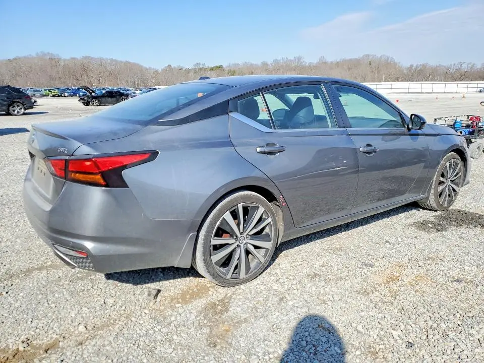 2020 NISSAN ALTIMA SR  