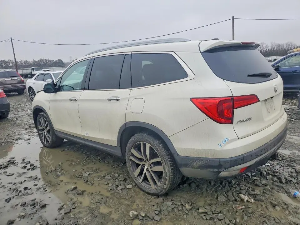 2018 HONDA PILOT ELITE  