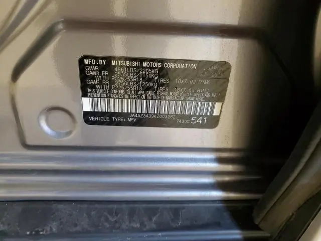 2019 MITSUBISHI OUTLANDER SE  