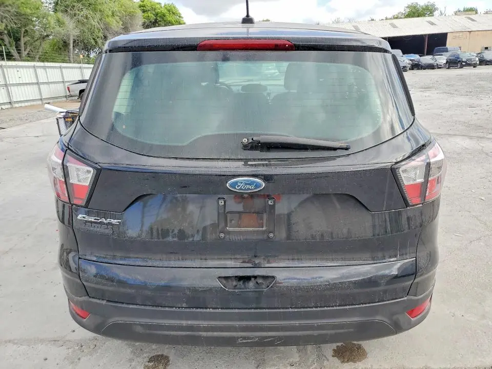 2017 FORD ESCAPE S  