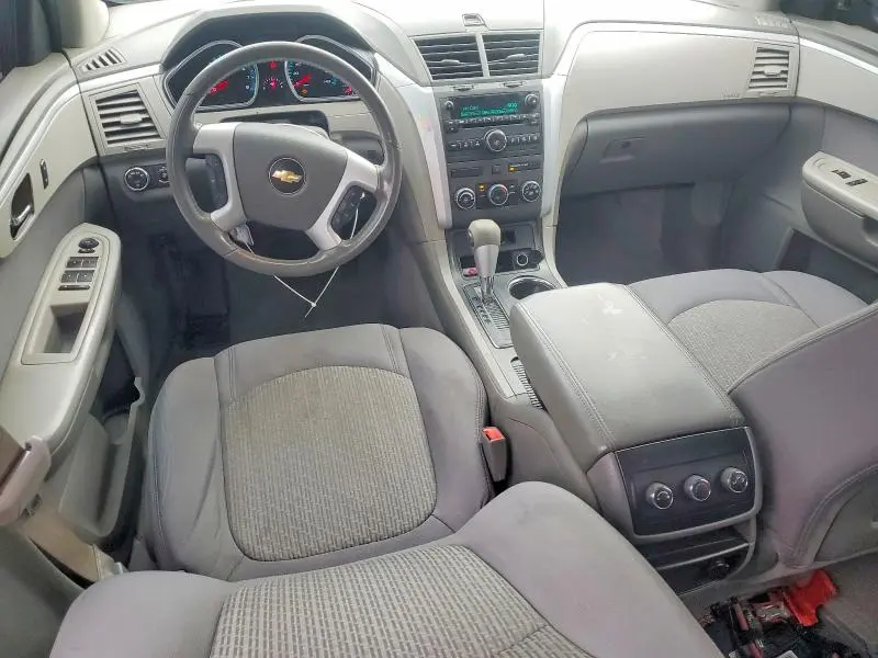 2012 CHEVROLET TRAVERSE LS  