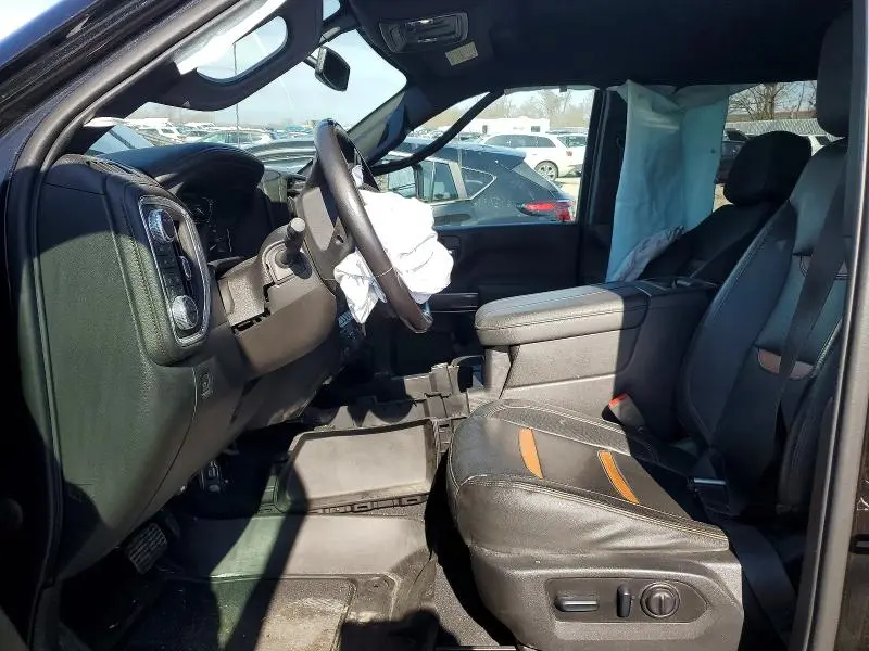 2023 GMC SIERRA K2500 AT4  