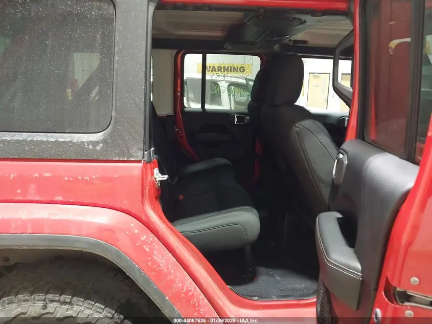 2019 JEEP WRANGLER UNLIMITED SAHARA 4X4