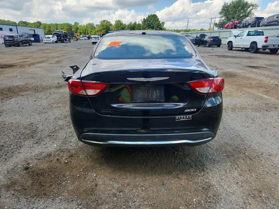 2016 CHRYSLER 200 LIMITED  