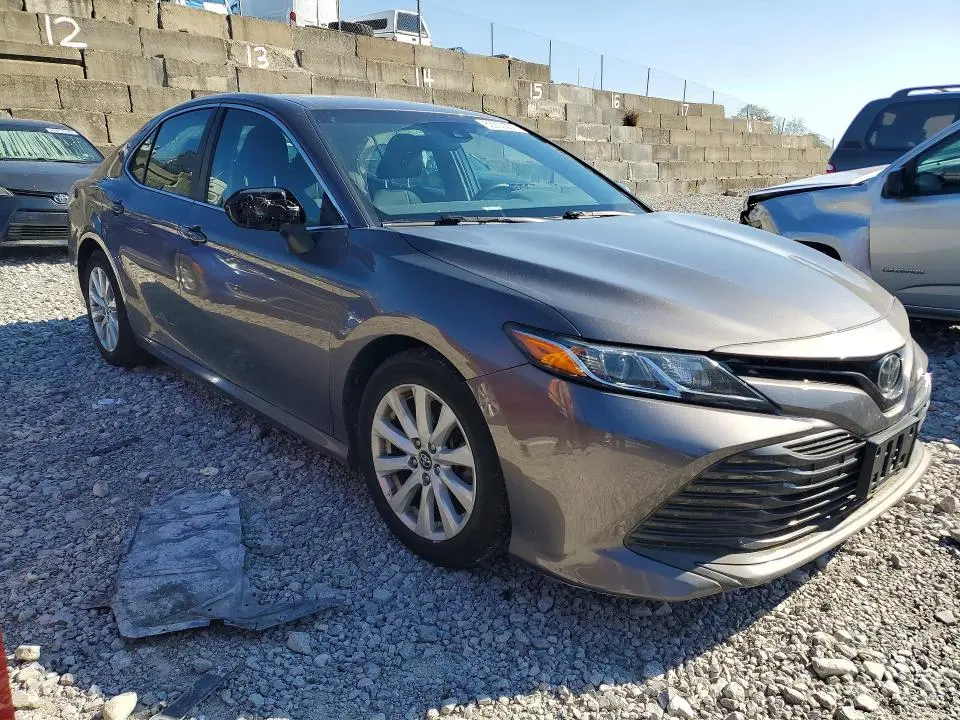 2018 TOYOTA CAMRY LE  