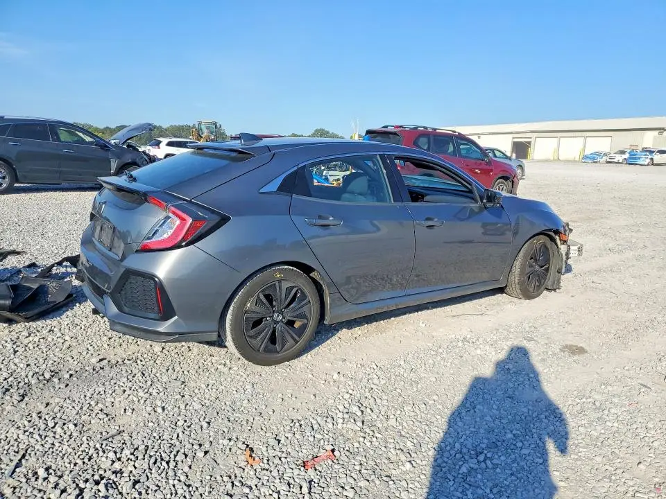2018 HONDA CIVIC EX  