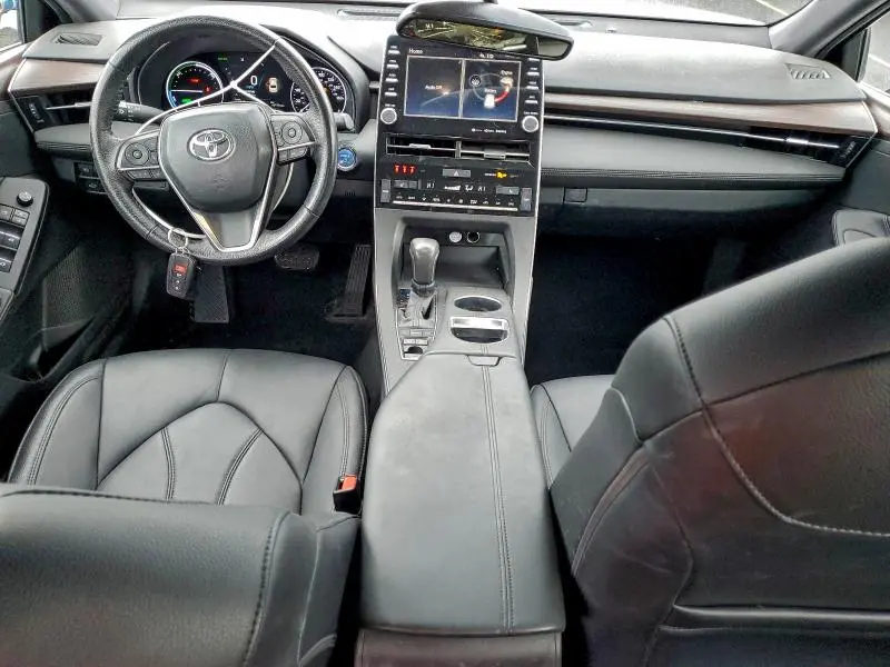 2020 TOYOTA AVALON XLE  