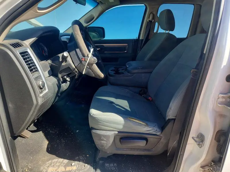 2017 RAM 1500 SLT  