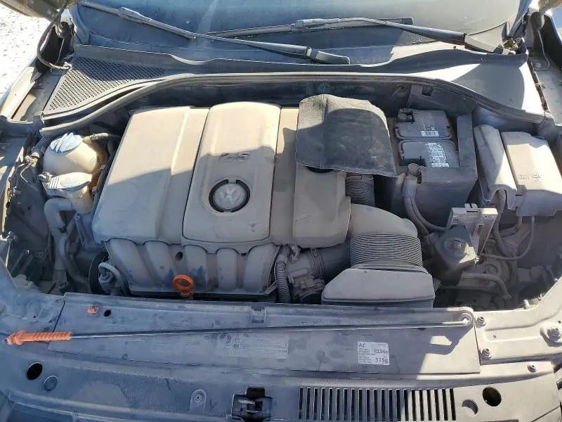 2012 VOLKSWAGEN PASSAT SE  