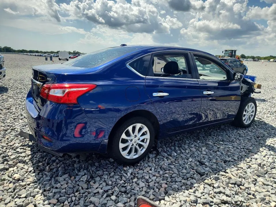 2019 NISSAN SENTRA SV  