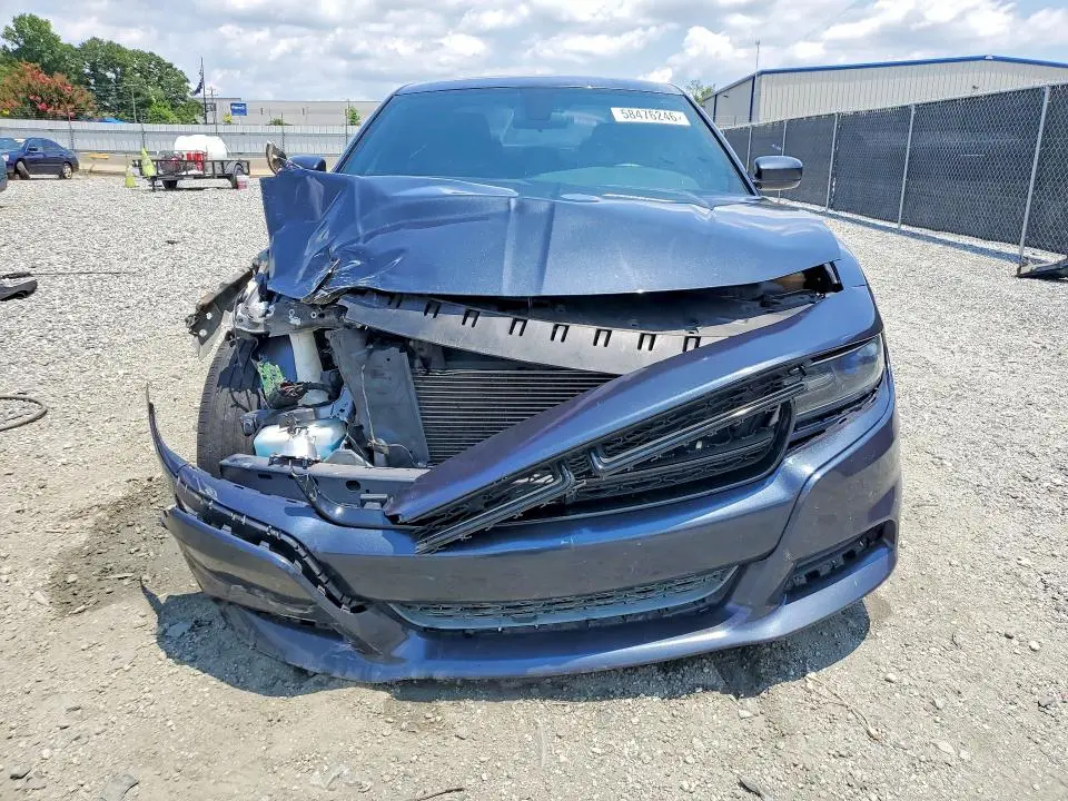 2018 DODGE CHARGER SXT  