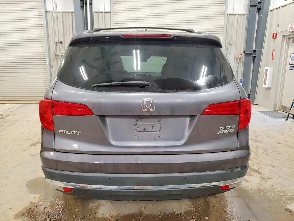 2016 HONDA PILOT TOURING  