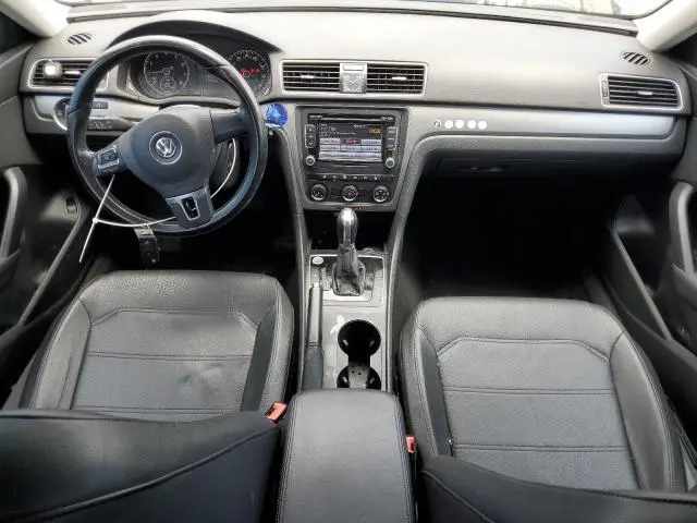2015 VOLKSWAGEN PASSAT S  