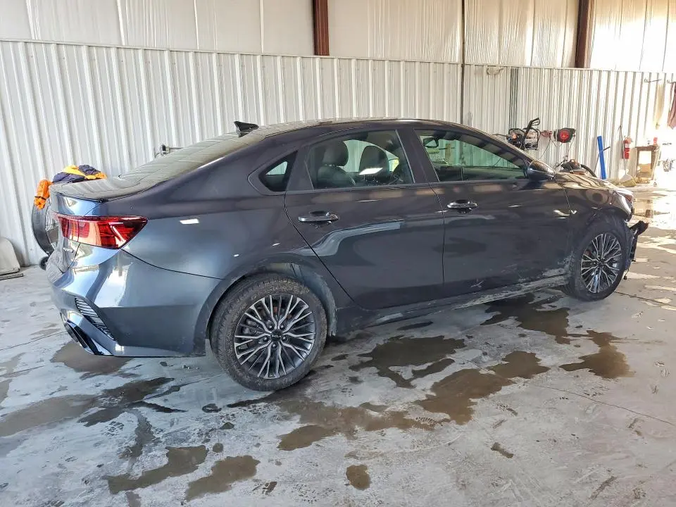 2024 KIA FORTE GT LINE  