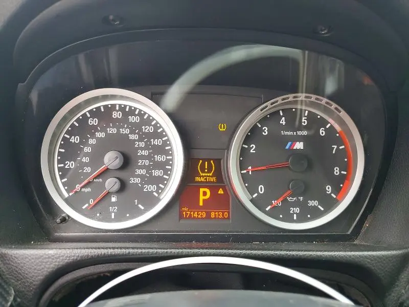 2010 BMW M3   