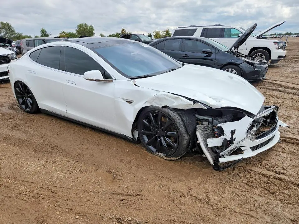 2016 TESLA MODEL S   