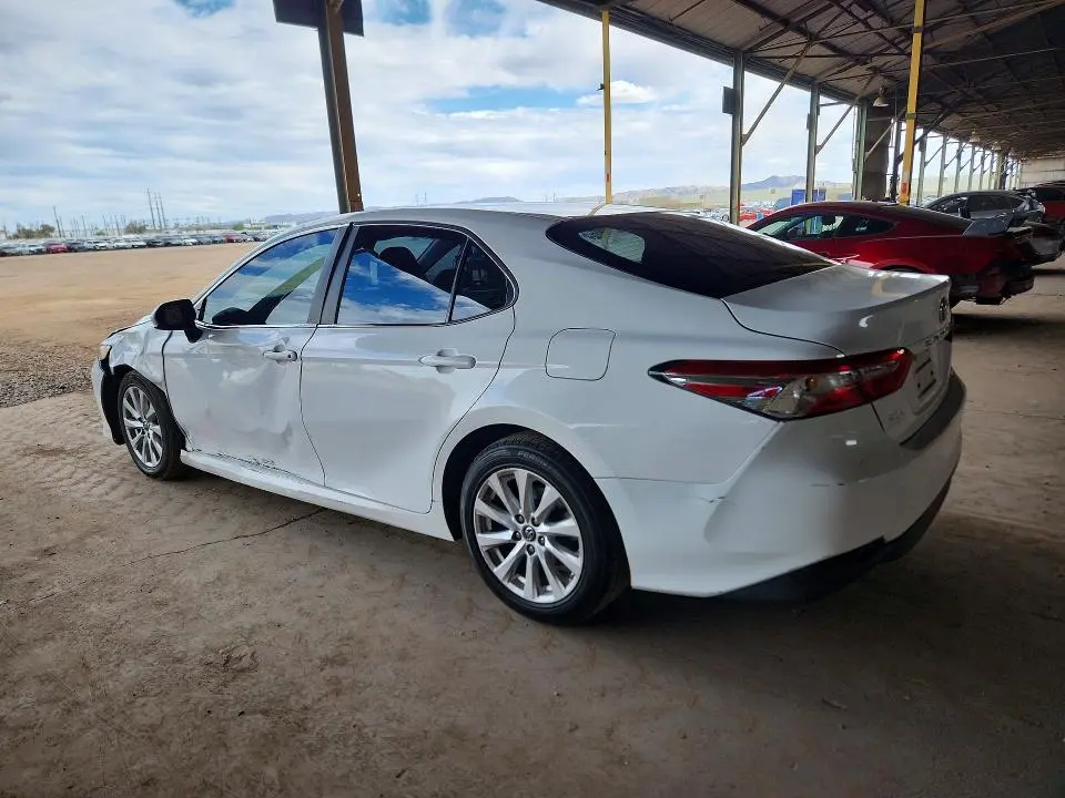 2018 TOYOTA CAMRY LE  