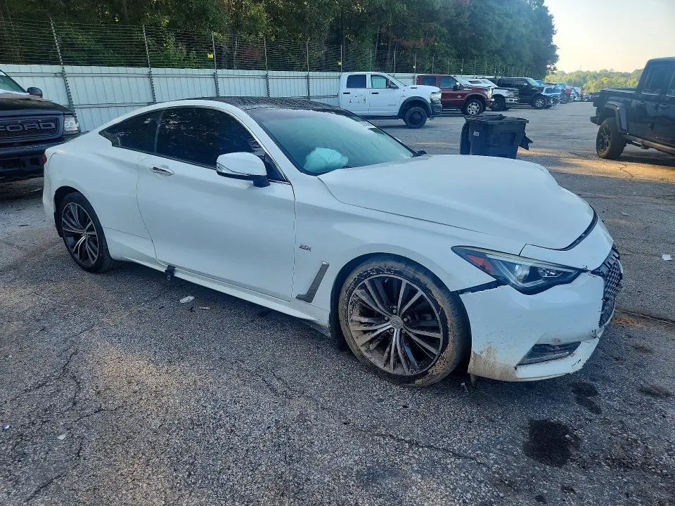 2017 INFINITI Q60 2.0T  