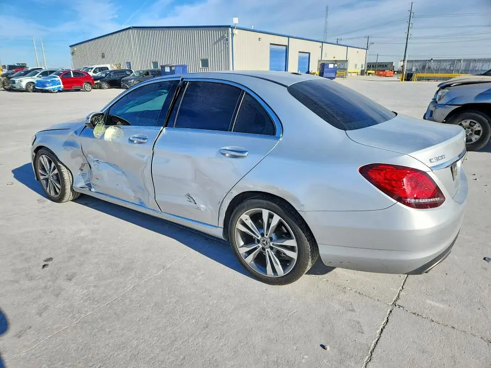 2019 MERCEDES-BENZ C 300  