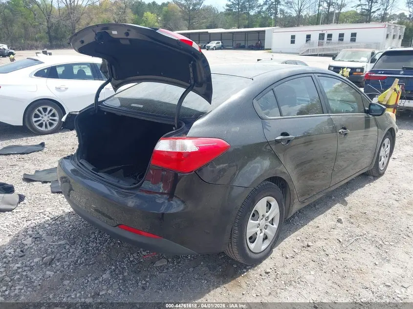 2015 KIA FORTE LX