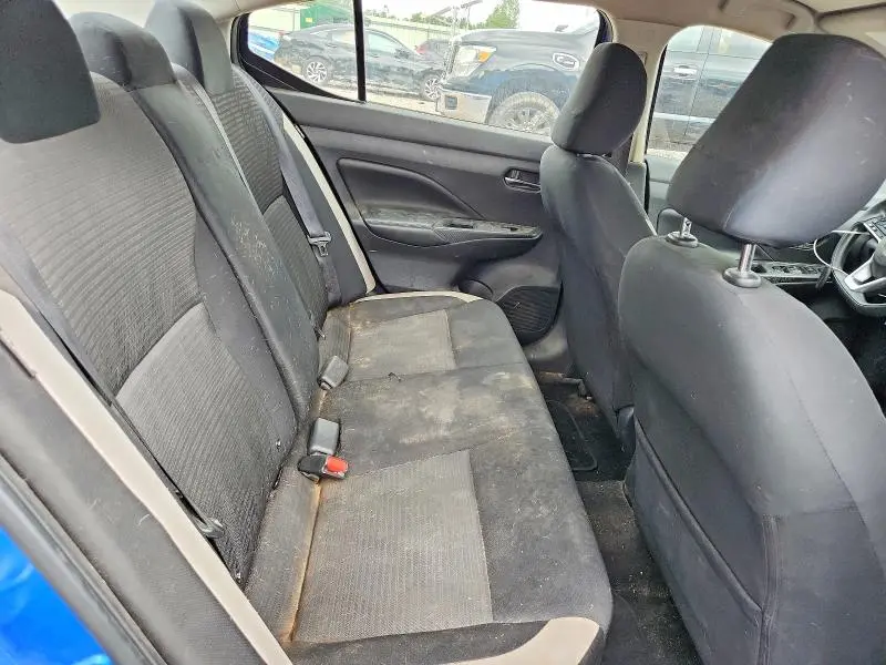 2020 NISSAN VERSA SV  