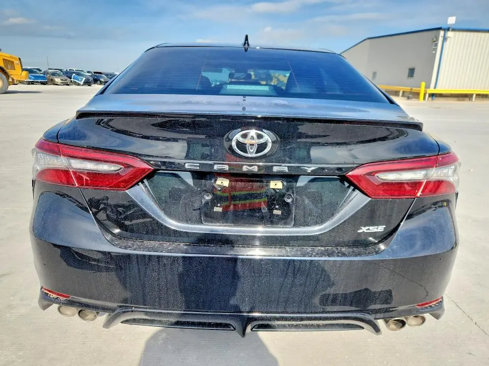 2021 TOYOTA CAMRY   