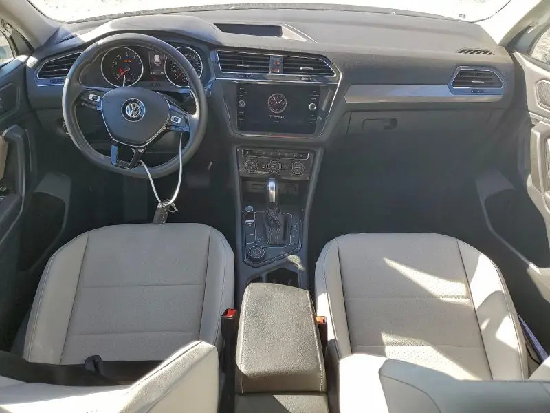 2021 VOLKSWAGEN TIGUAN SE  
